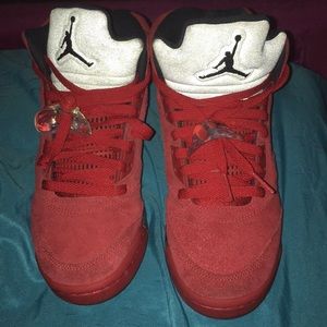 Red Jordan 5